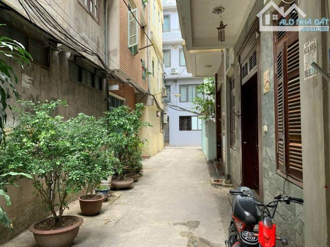 Diện Tích Khủng Trung Tâm Quận Thanh Xuân,Phố Tô Vĩnh Diện,DT 60m2 x 3 Tầng,MT 3,1m