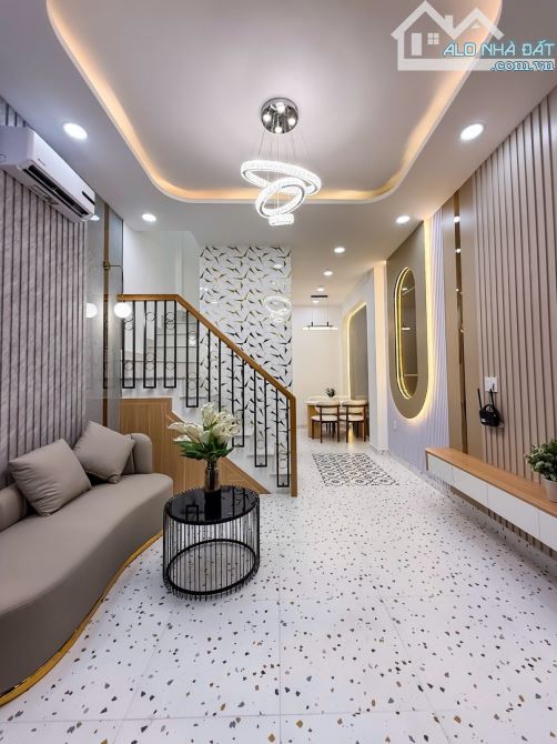 BÌNH THẠNH HẺM XE HƠI, GẦN 30M2, 2 TẦNG, 3PN, 5 TỶ 25 THƯƠNG LƯỢNG