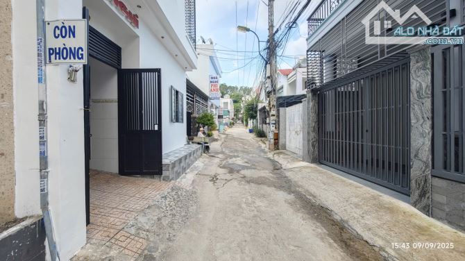bán nhà nghỉ 4 tầng - 18 phòng - dòng tiền 30-40 triệu / tháng