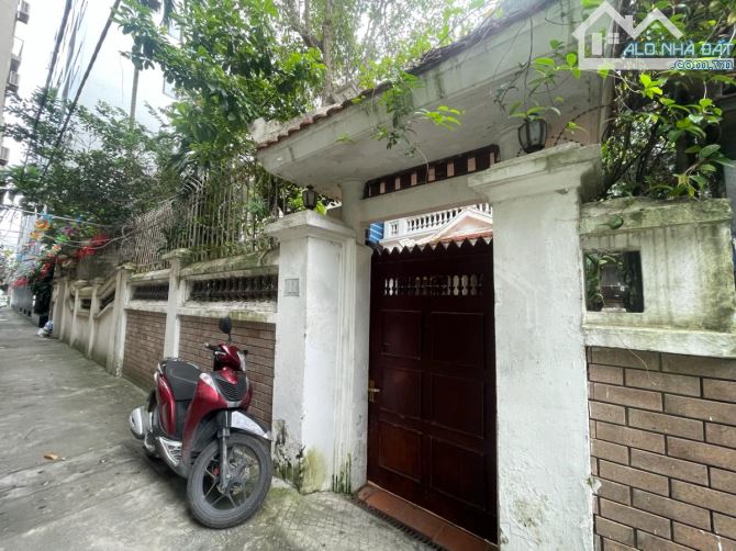 SIÊU BIỆT THỰ PHỐ TỪ HOA, TÂY HỒ 176M2, 3 TẦNG, MT 7.8M, 68 TỶ.