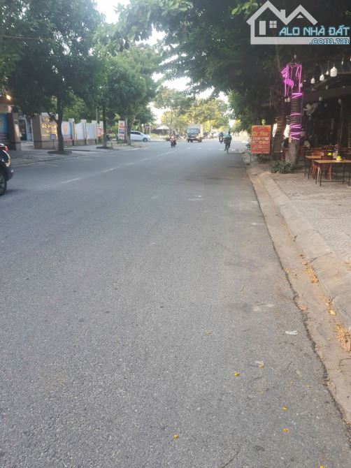 🔥 Đất đường 10m2 Hồ Tùng Mậu , trục thông biển Nguyễn Tất Thành . - Diện tích 100m2