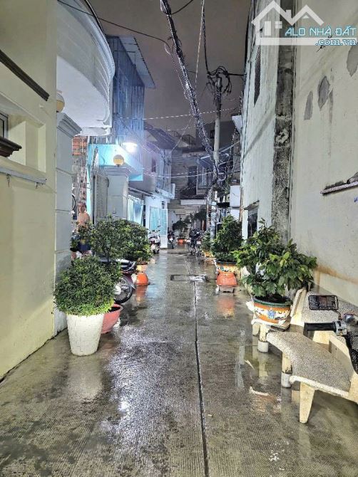 NHÀ ĐẸP BÙI ĐÌNH TÚY - 50M2 - 2 TẦNG CHỈ 5.X TỶ - 10