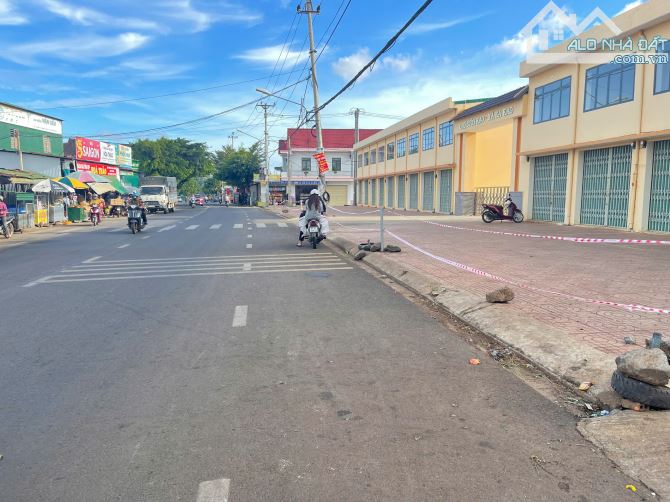 💥Đất TC 10*23m,hẻmY wang vừa qua chợ eakao,có Nhà Vườn gần Chợ