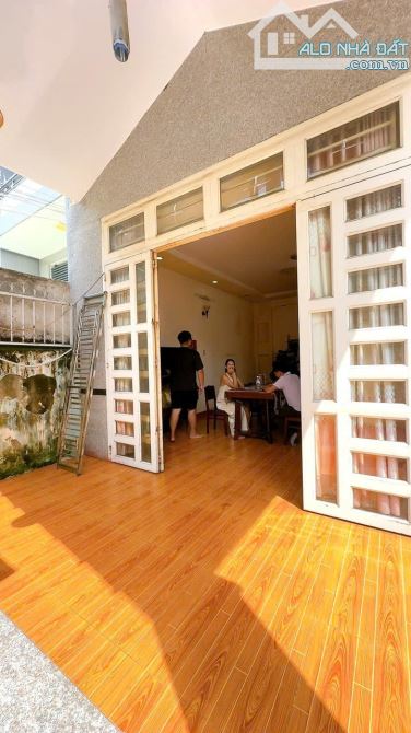 🏡 NGANG RỘNG 8M – HẺM XE TẢI – KHU BIỆT THỰ TÂN PHÚ – GIÁ CHỈ 22.5 TỶ!