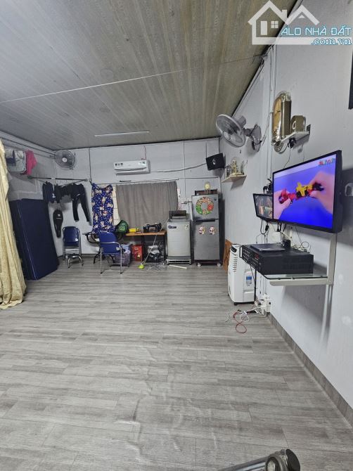 NGUYỄN TRÃI QUẬN 5 SÁT QUẬN 1 - DT 50M2 NGANG 4,4M NỞ HẬU HXH LT GIÁ CHỈ 8.2 TỶ TL