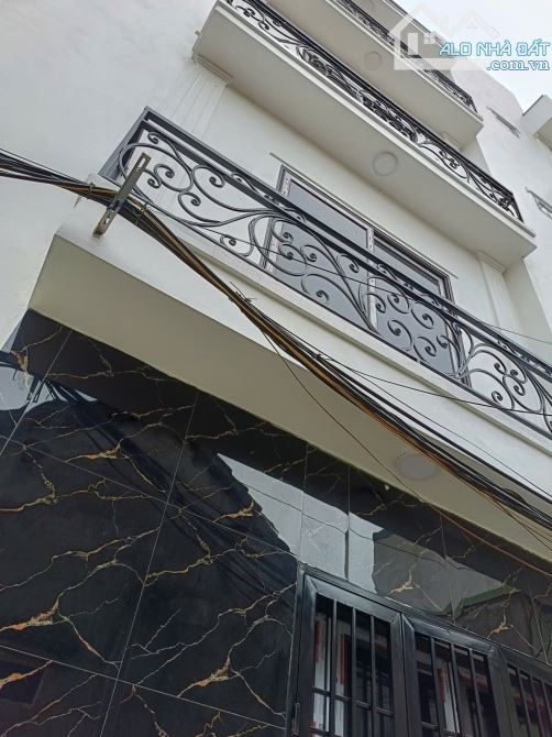 NHÀ 5T*THẠCH BÍCH,THANH OAI*ĐÃ ĐẸP, THOÁNG SÁNG,GẦN Ô TÔ,GIÁ LẠI RẺ,CHỈ 4,3 TỶ SIÊU HÓT.