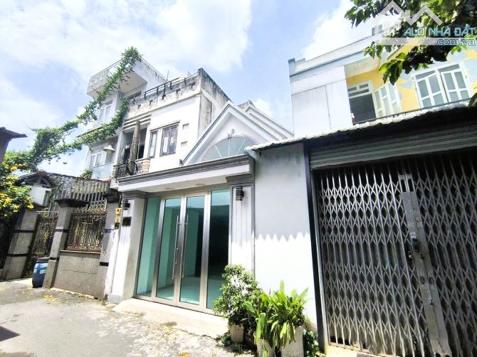 Nhà Hẻm xe hơi, DTSD 80m2, 4 x 20, chỉ 4.x Tỷ
