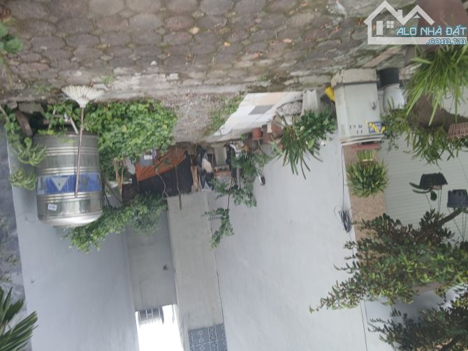 18.x tỷ/ 93 m2/6.2 M tiền/ Phân Lô Vỉa hè Ô tô Chánh. Trâu Quỳ