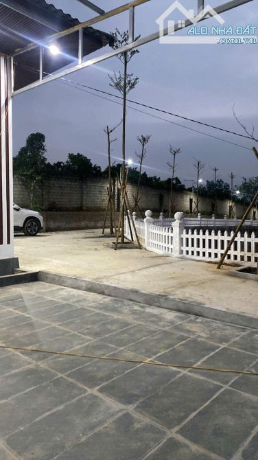 Cần chuyển nhượng nhà vườn  cạnh sân bóng dẻ cau, cách chợ đồi sim -luơng sơn gần 3km