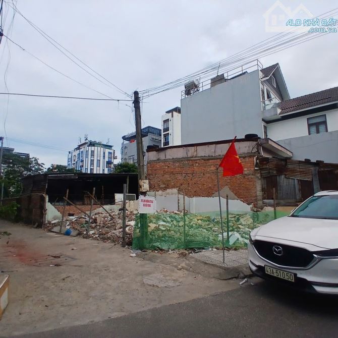 Bán lô đất đẹp lô góc mặt tiền đường Mỹ Khê 7