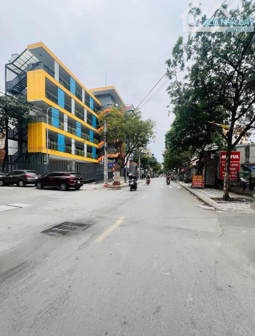 B án Nhà Trung Tâm Quận Tây Hồ Nhà Xây Mới  3 Ngủ Rộng