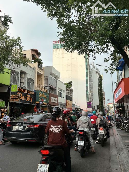 Chính chủ gửi bán nhà 1 sẹc Huỳnh Văn Bánh 4 lầu 84m2 ngay chợ Phú Nhuận KD đa nghề 15 tỷ.