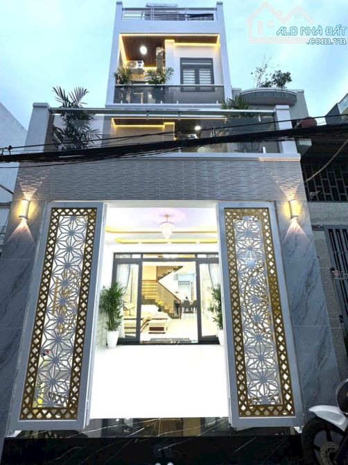Bán nhà quận 7 hẻm 1113 Huỳnh Tấn Phát. Dt 4x15m. 3 tầng. Giá 6 tỷ 790tr