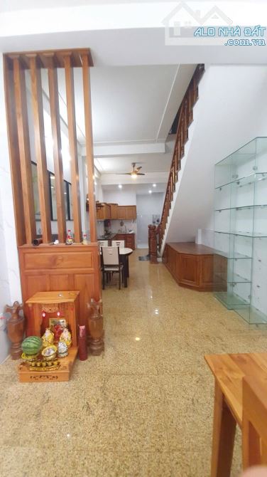 Cần bán nhà 1 nê mặt tiền Trần Quang Diệu. 67m2 giá 6tỷ