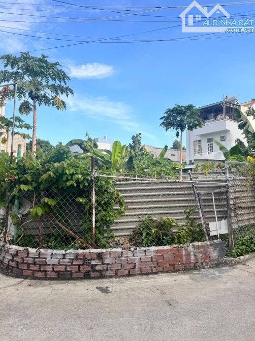cần bán lô Góc Nhánh Nguyễn Văn Linh, phường Phước Nguyên Trung tâm TP Bà Rịa-