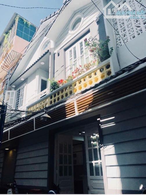 Cho thuê nhà đường Trần Quang Diệu Quận 3 Cũ