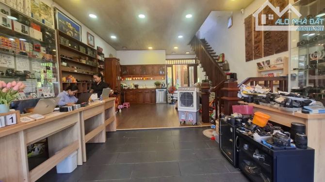 Gấp bán căn villa diện tích lớn mặt tiền đường Nguyễn Duy Hiệu
