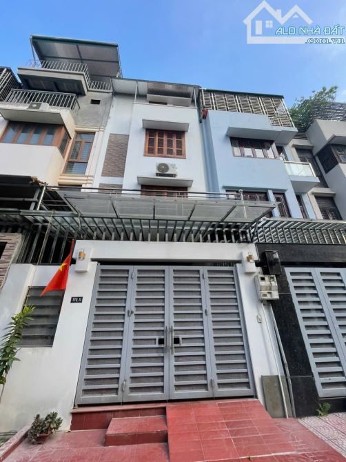 Cho thuê căn nhà mới tinh tại liền kề khu đô thị nhà ở ngõ 183 Hoàng Văn Thái. Thanh Xuân