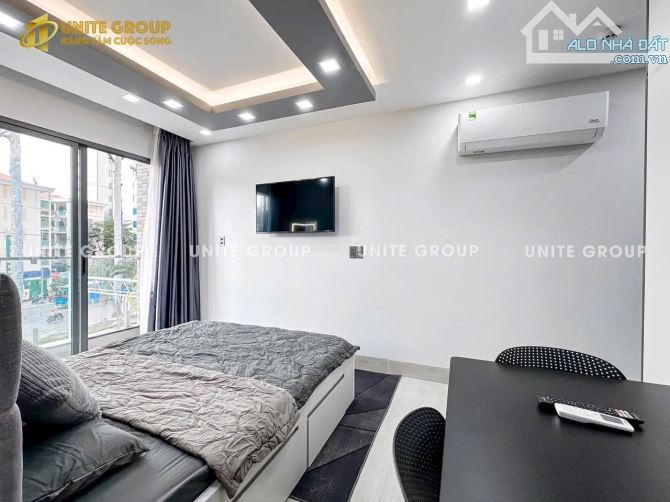 CĂN HỘ TÁCH BẾP FULL NỘI THẤT BAN CÔNG GIÁ NGAY VỊ TRÍ QUẬN 1