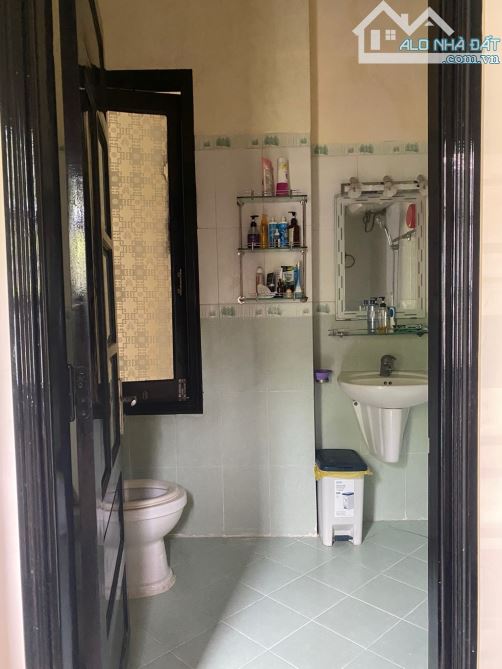 Nhà 3 tầng lô góc 2 mặt tiền cạnh bệnh viện Vinmec, Quận Hải Châu, Đà Nẵng - Giá 1x tỷ - 10