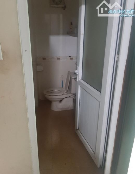Cho thuê nhà riêng ngõ 28 đường Võ Chí Công, Dt 100m2 xây 70m x 3 tầng riêng biệt - 10