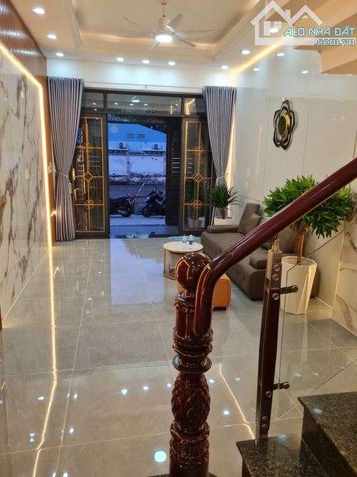 Bán nhà 1 xẹt Thới An 04, đường rộng 5m, (4x15,5) đúc trệt, 2 lầu, 4PN,  Q12 - 10