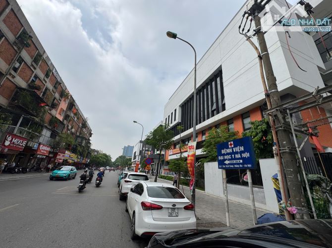 TÔN THẤT TÙNG-ĐỐNG ĐA-NHÀ PHÂN LÔ-3 THOÁNG-4 TẦNG 4 NGỦ-60M RA Ô TÔ TRÁNH-9.95 TỶ - 10