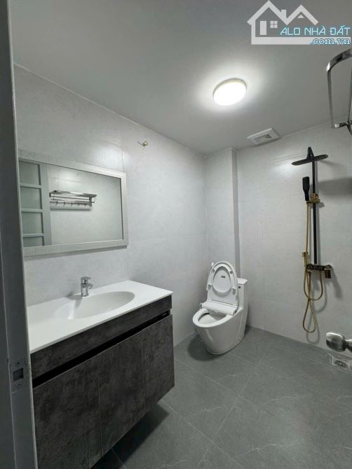 168 Kim Giang, oto tránh ngõ kdoanh thông, lô góc, 55m2 x 7 tầng thang máy. Giá 19 tỷ