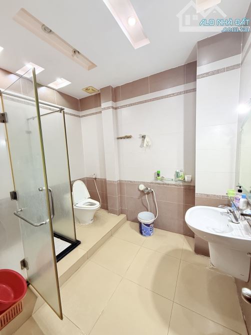 🏘️ MẶT TIỀN TRẦN HƯNG ĐẠO TÂN PHÚ - GẦN 90M2 - NGANG KHỦNG GẦN 7M NỞ HẬU - 5 TẦNG - CHỈ 1 - 11