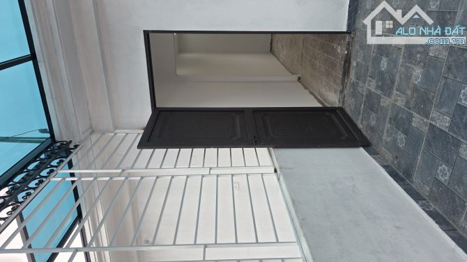 B.Á.N NHÀ THỊ TRẤN ĐAN PHƯỢNG , Ô TÔ GẦN, THOÁNG TRƯỚC SAU, Ở QUÁ SƯỚNG  48M2, 4 TỶ 7 - 11