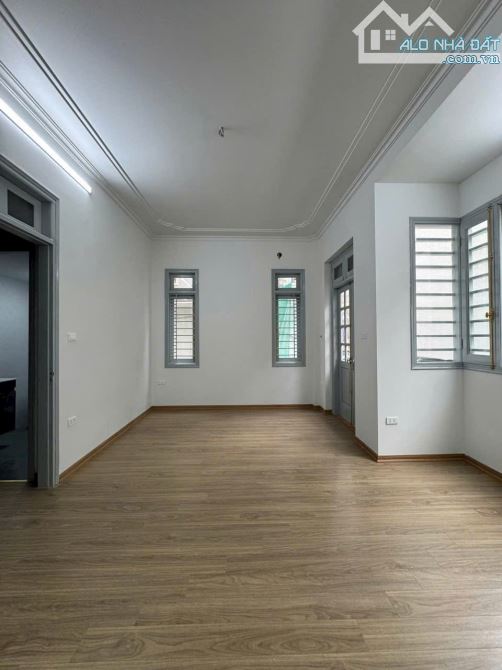 168 Kim Giang, oto tránh ngõ kdoanh thông, lô góc, 55m2 x 7 tầng thang máy. Giá 19 tỷ