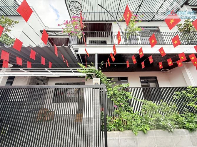 Bán nhà 2 Tầng Full nội thất Kiệt ôtô 668 Lê Duẫn, cách mặt tiền 30m, gần công viên An Hòa - 1