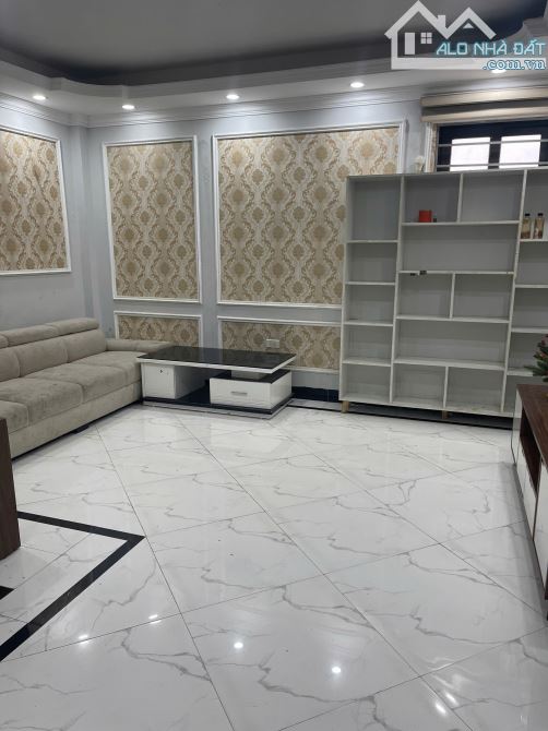 Cho thuê liền kề Phú Diễn 60m2, 6 tầng, thang máy, oto đỗ tránh - 1