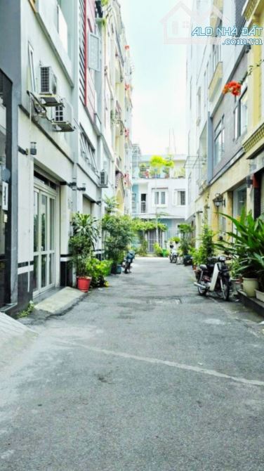 🏠 NHÀ MỚI P.4, Q.3 - GIẢM SỐC 1 TỶ, DÒNG TIỀN 35 TRIỆU - 6 TỶ. - 1