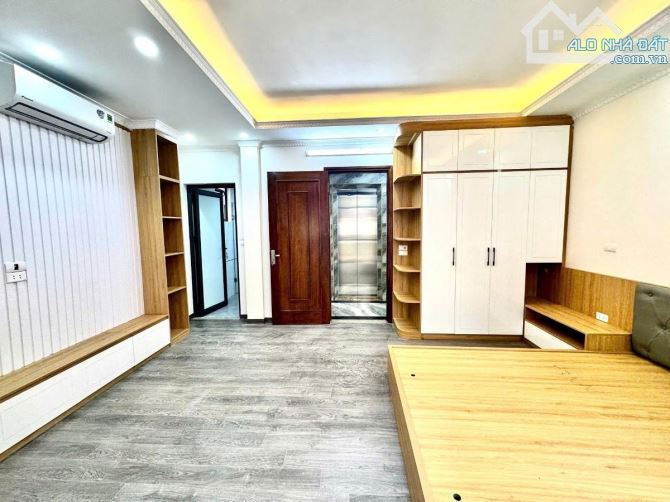 Bán Nhà Hoàng Hoa Thám Trung Tâm Ba Đình Dân Xây DT 49m2 3 Tầng Kiên Cố 2 Thoáng Trước Sau - 1