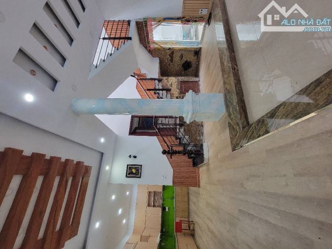 bán biệt thự Đường nguyễn thị nhuần Phường An Phú Đông Quận 12 DT 180m² (10*18) giá 11tỷ, - 1