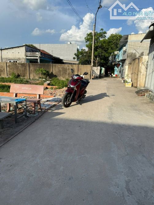 BÁN ĐẤT ĐƯỜNG NGUYỄN THỊ SÁU, 5X22, HẺM XE HƠI, GẦN CHỢ THỚI TỨ - 1