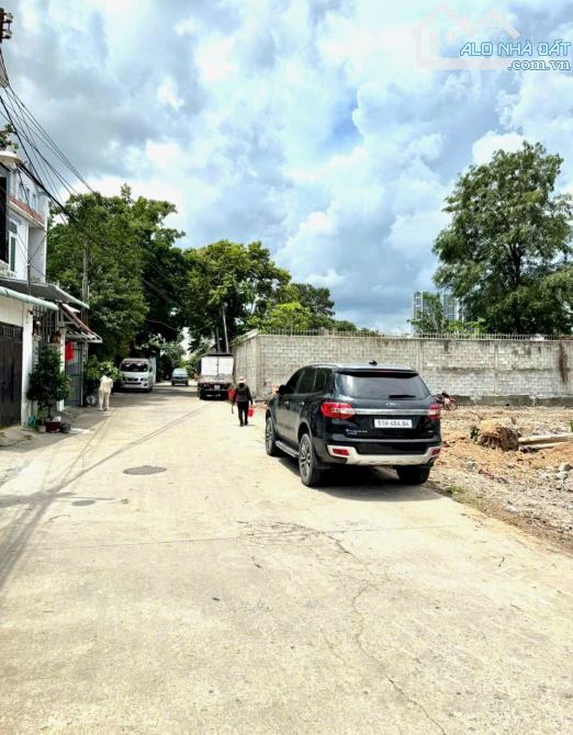 Lô đất đẹp mặt tiền đường cây da xề dt 100m2 giá tốt