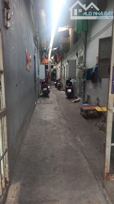 Chỉ 3.9 tỷ - 131m2(5x26)- 1 kiôt + 7 phòng trọ, KDC Minh Tuấn, Bình Hoà, TP. HCM - 1