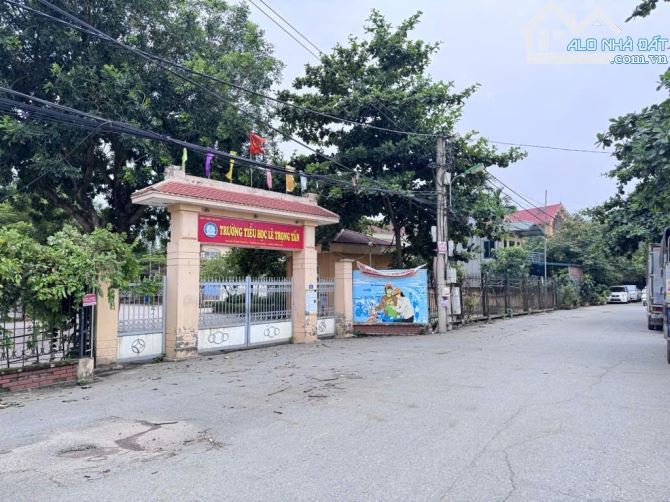 LÔ GÓC ,32M OTO VÀO ĐẤT , BẾN XE YÊN NGHĨA ,GIÁ ĐẦU TƯ - 1
