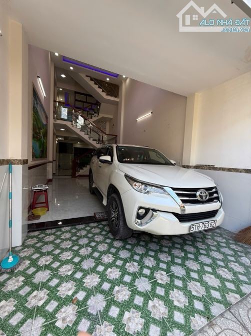 🌳🌳BÁN NHÀ PHỐ TÂN CHÁNH HIỆP – XE HƠI NGỦ TRONG NHÀ 🏠 NHÀ ĐẸP  3 tầng – Cách MT LÂM THỊ - 1