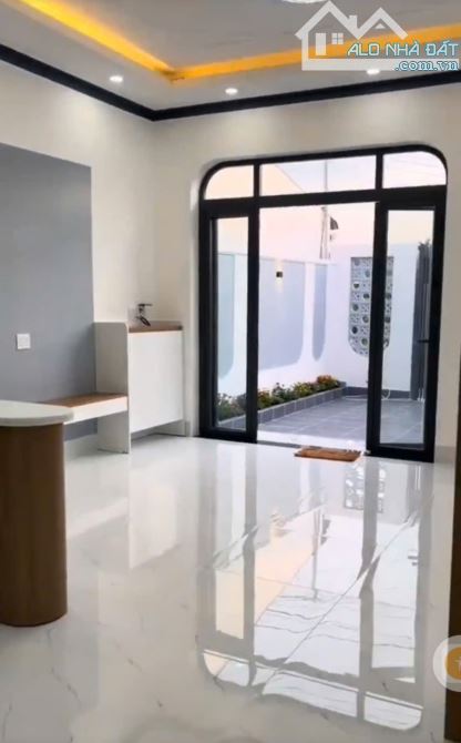 CHỈ CẦN 400 TRIỆU SỞ HỮU NHÀ XÂY MỚI - ĐẸP - SANG TRỌNG GẦN BỬU LONG - 1