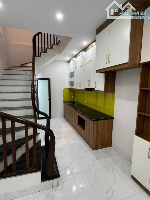 Ô tô đỗ nhà đẹp 37m2 trung tâm Yên Nghĩa - 1