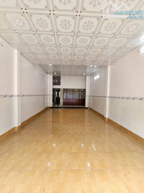 Nhà mặt tiền Nguyễn Đức Thiệu, P Dĩ An, Tp Dĩ An - 1