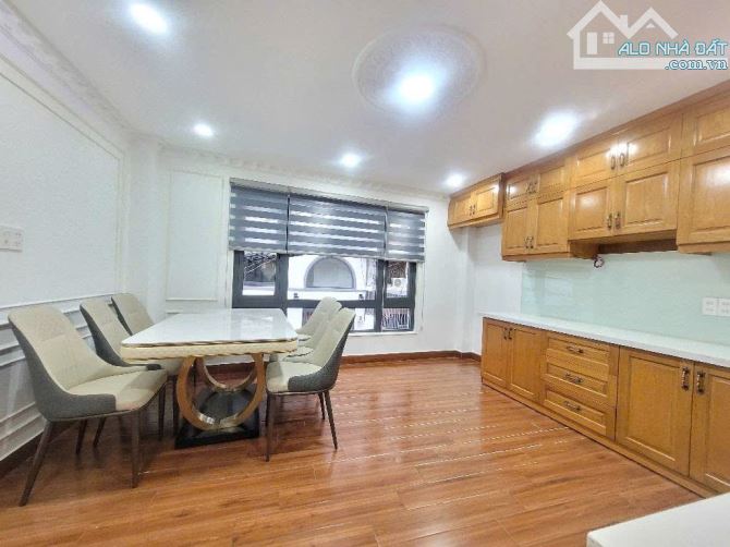 Bán Nhà Hẻm Ô Tô Nguyên Hồng P1 Gò Vấp , 6 Tầng Thang Máy , 51m2 , ngang 4.6m , 9.X Tỷ - 1