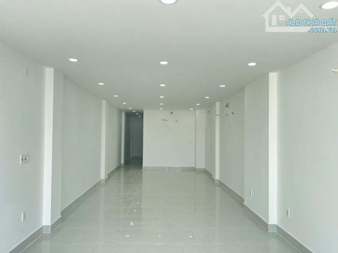 Bán Nhà VĂN PHÒNG 5 TẦNG Mặt tiền đường LÒ LU TRƯỜNG THẠNH Q9 DT: 80m2 Giá 14.5 Tỷ - 1