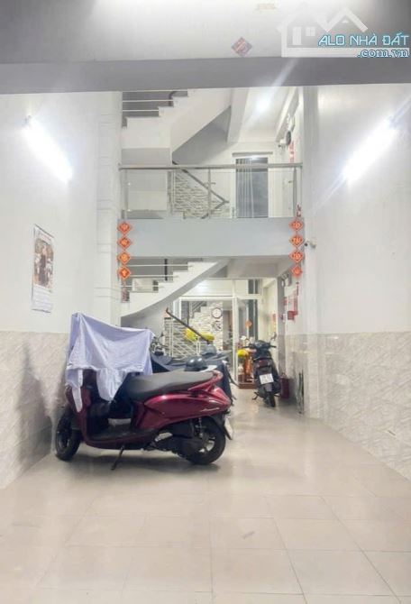 NHỈNH 9 TỶ - CHDV 5 TẦNG 💥70M2 CN💥 - THU 40 TRIỆU/THÁNG - HẺM XE HƠI 6M - PHAN ĐĂNG LƯU - 1
