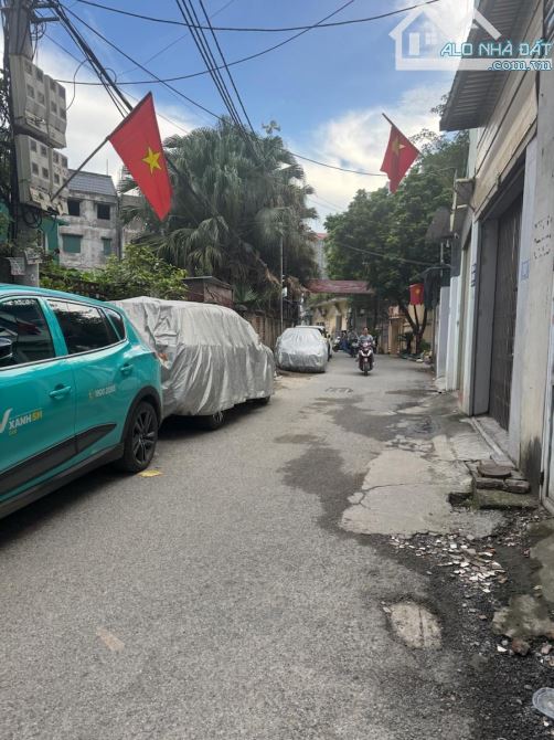 Đất ngõ ô tô ở Đại Mỗ, gần Luois Đại Mỗ, 54m2 , vuông đẹp, giá hơn 10 tỷ - 1