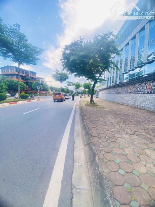 Nhà phân lô Ngoại Giao Đoàn, 2 ô tô tránh, mặt tiền khủng, thang máy, view hồ điều hoà - - 1