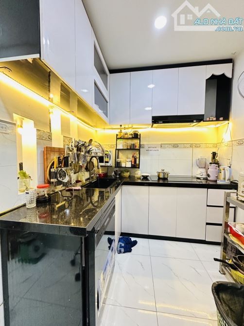 🌸🌸BÌNH QUỚI PHƯỜNG 28 BÌNH THẠNH 🌹MẶT TIỀN KINH DOANH - 45M2 - CÁCH LANDMARK 15 PHÚT - - 1